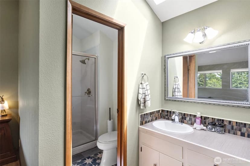 Property photo for 8116 Kaster Drive Ne, Bremerton photo 21