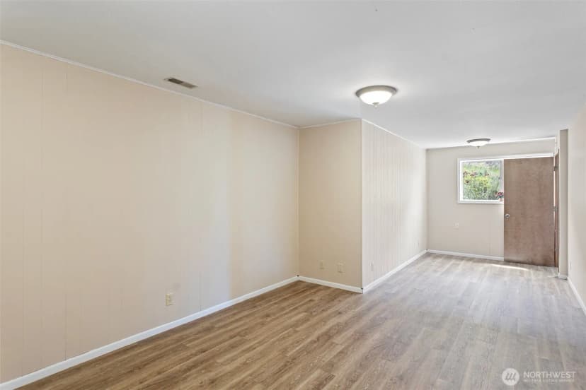 Property photo for 8116 Kaster Drive Ne, Bremerton photo 16