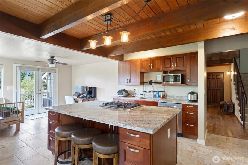 Property photo for 8116 Kaster Drive Ne, Bremerton photo 10