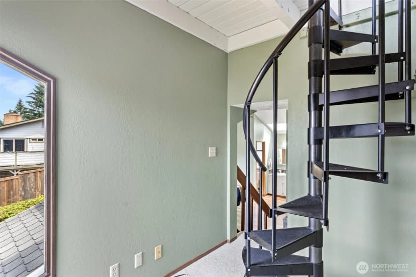 Property photo for 8116 Kaster Drive Ne, Bremerton photo 24