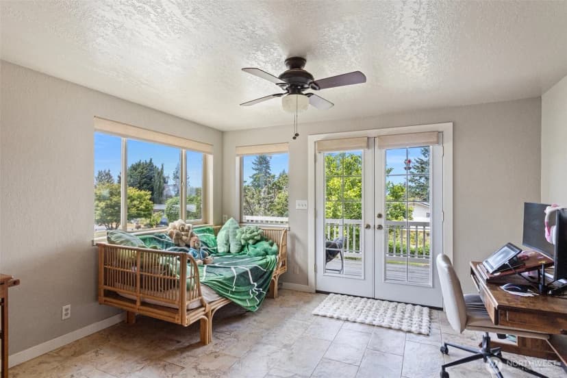 Property photo for 8116 Kaster Drive Ne, Bremerton photo 12