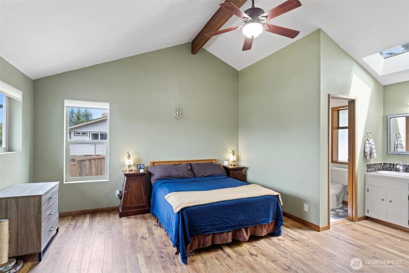 Property photo for 8116 Kaster Drive Ne, Bremerton photo 18