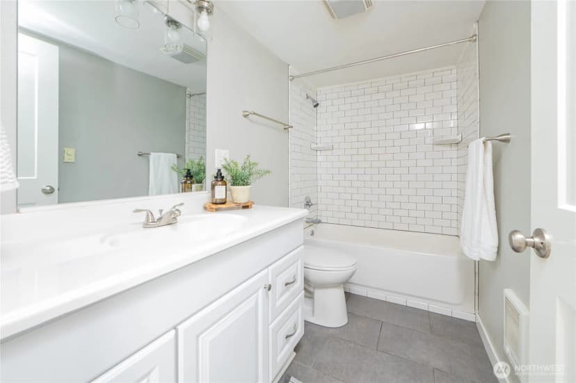 Property photo for 462 G Street, Blaine photo 11