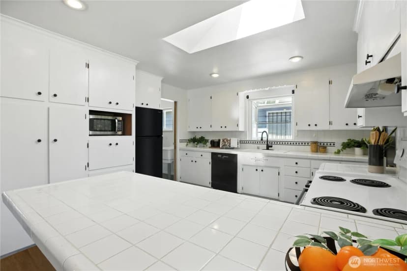 Property photo for 8457 Renton Avenue S, Seattle photo 9