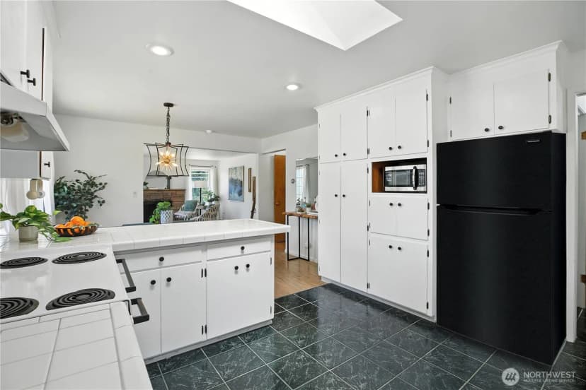 Property photo for 8457 Renton Avenue S, Seattle photo 12