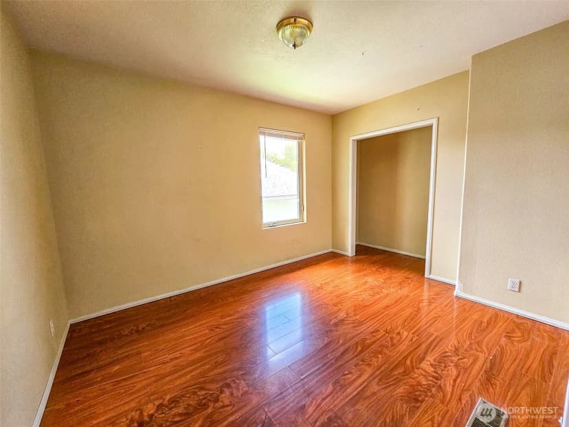 Property photo for 1402 W Market Street, Aberdeen photo 10