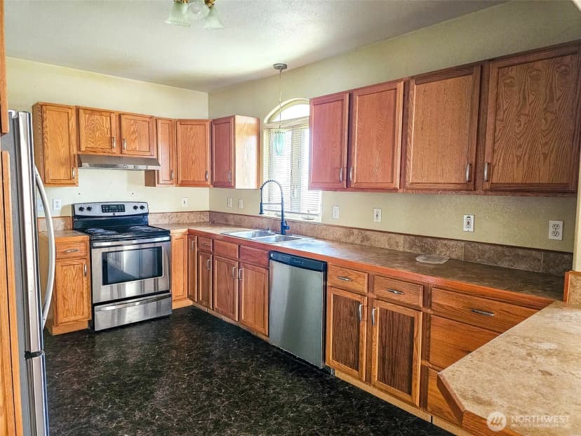 Property photo for 1402 W Market Street, Aberdeen photo 6