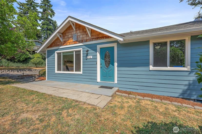 Property photo for 2312 Ne Wyoming Street, Bremerton photo 2