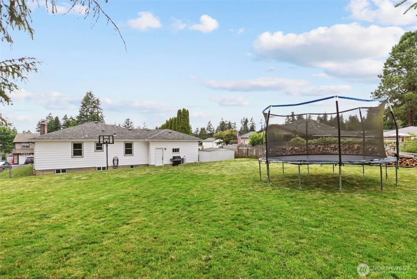 Property photo for 706 N 16th Avenue, Kelso photo 24