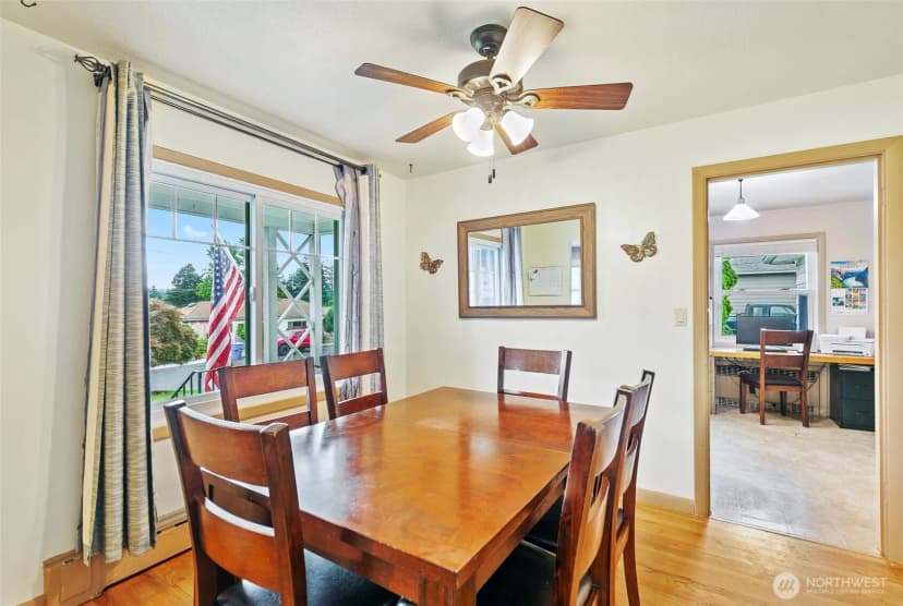 Property photo for 706 N 16th Avenue, Kelso photo 6