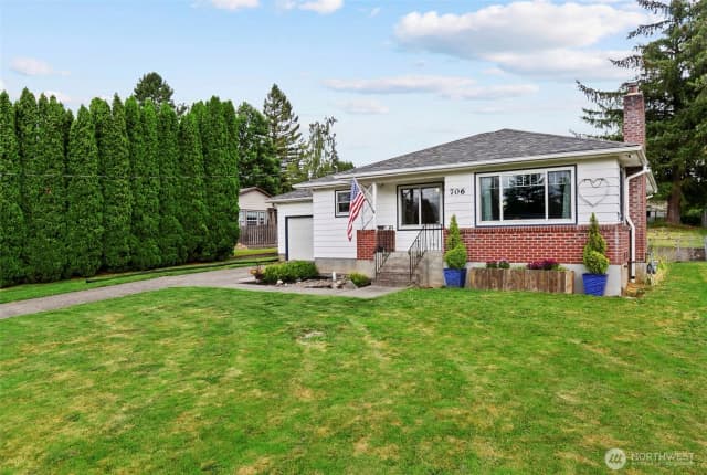 Property photo for 706 N 16th Avenue, Kelso photo 2