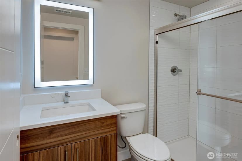 Property photo for 6722 Ne 187th Street #101, Kenmore photo 26