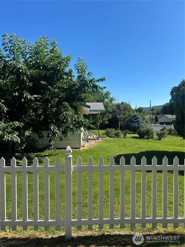 Property photo for 517 Juniper, Oroville photo 5