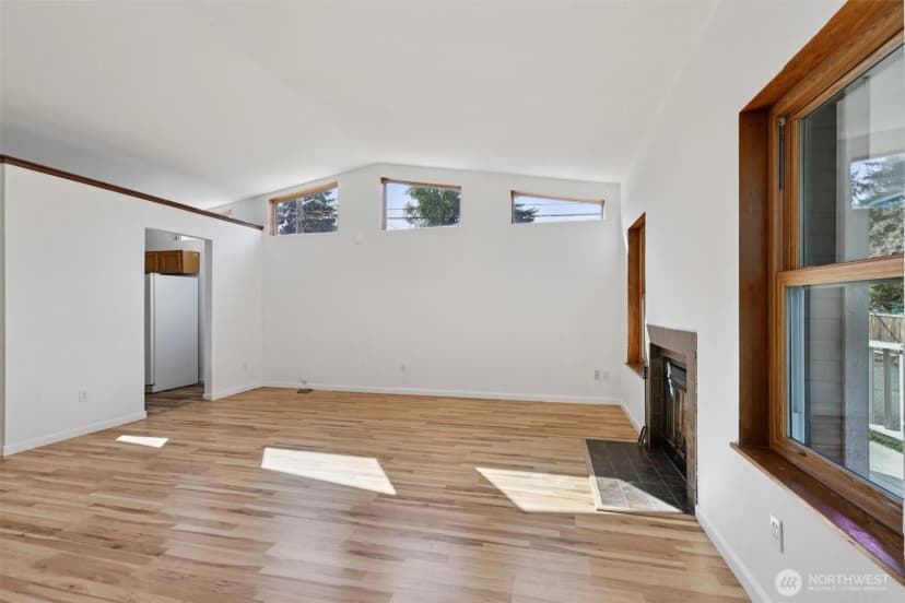 Property photo for 3000 Sw 106th Street, Seattle photo 3