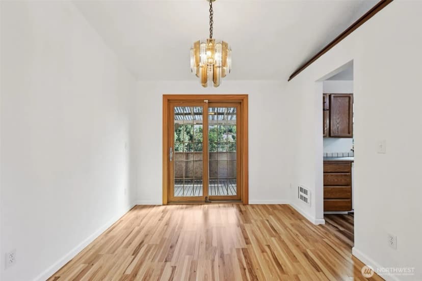 Property photo for 3000 Sw 106th Street, Seattle photo 8