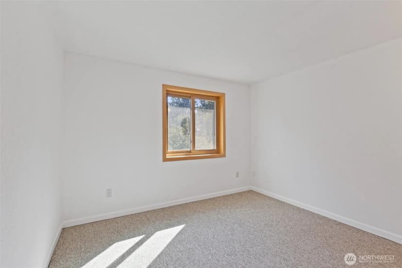 Property photo for 3000 Sw 106th Street, Seattle photo 14