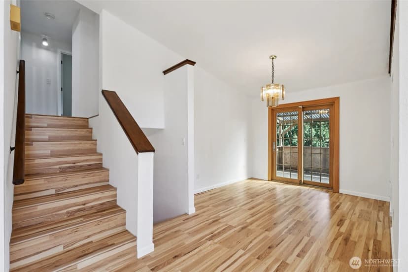 Property photo for 3000 Sw 106th Street, Seattle photo 9