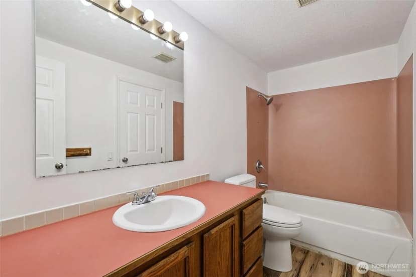 Property photo for 3000 Sw 106th Street, Seattle photo 11