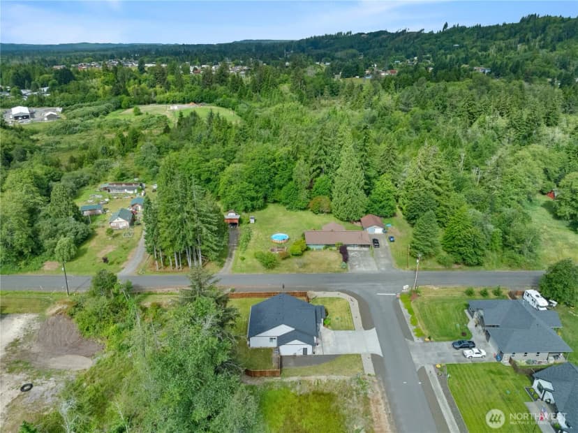 Property photo for 10 Coyote Road, Montesano photo 37