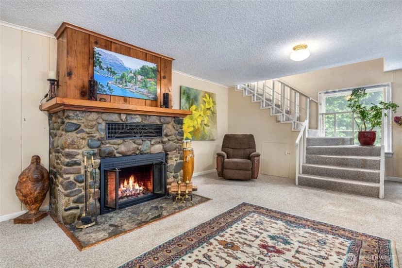 Property photo for 23606 Se Tiger Mountain Road, Issaquah photo 16