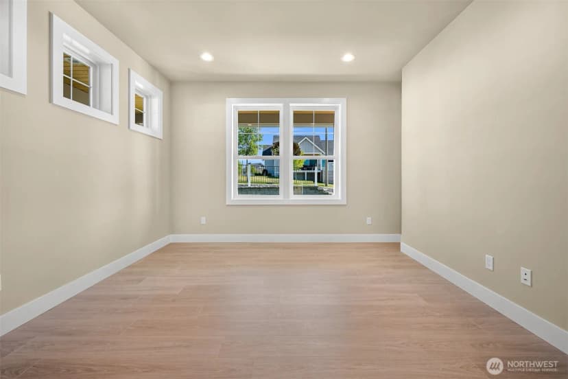 Property photo for 1937 Benjamin Court, Lynden photo 5