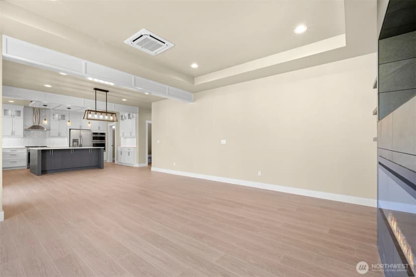 Property photo for 1937 Benjamin Court, Lynden photo 16