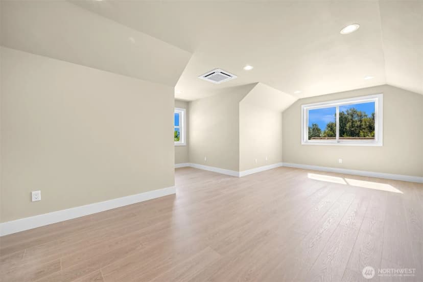Property photo for 1937 Benjamin Court, Lynden photo 22