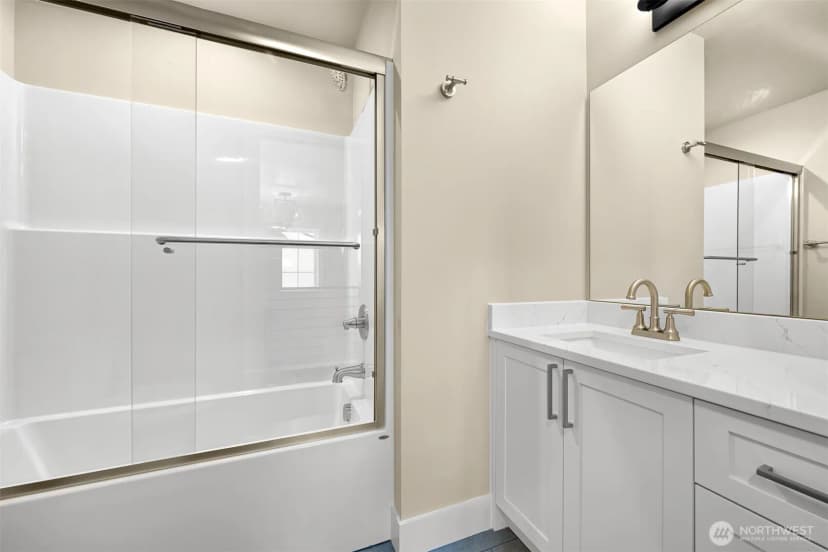 Property photo for 1937 Benjamin Court, Lynden photo 23