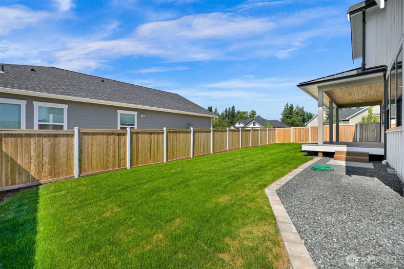 Property photo for 1937 Benjamin Court, Lynden photo 34