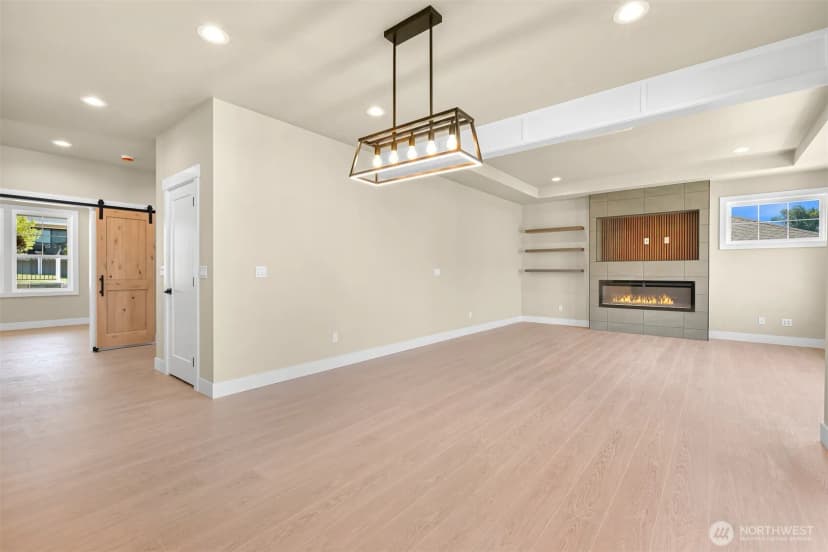 Property photo for 1937 Benjamin Court, Lynden photo 15
