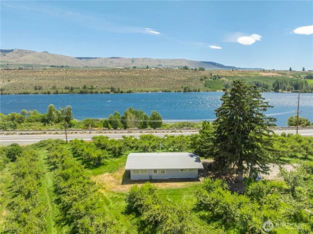 Property photo for 19694 Us Hwy 97a, Chelan photo 4
