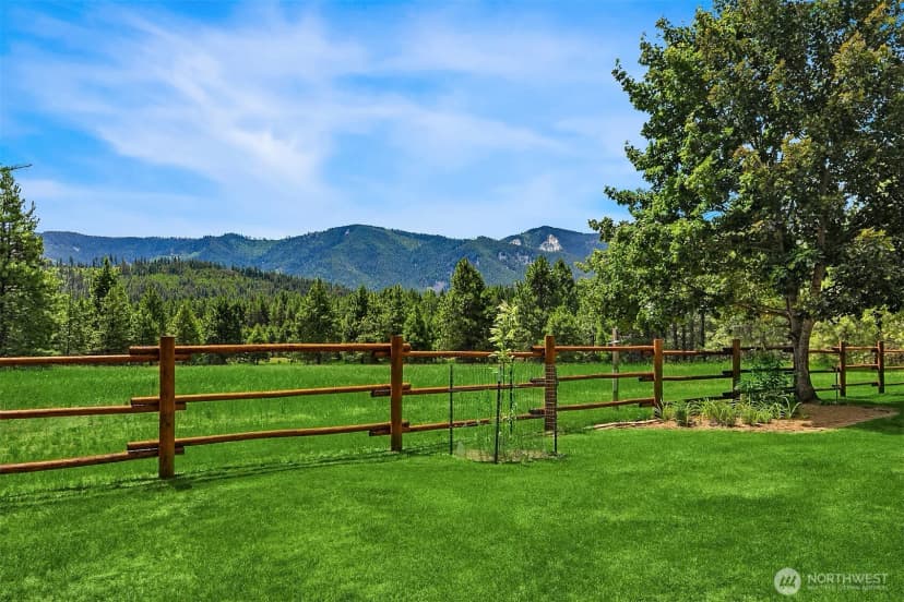 Property photo for 10700 Westside Road, Cle Elum photo 3