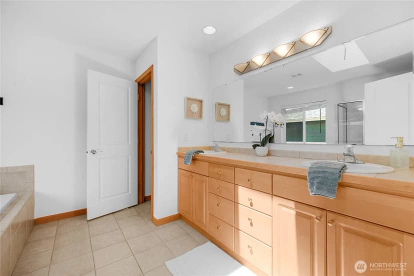 Property photo for 3421 76th Drive Ne, Marysville photo 19