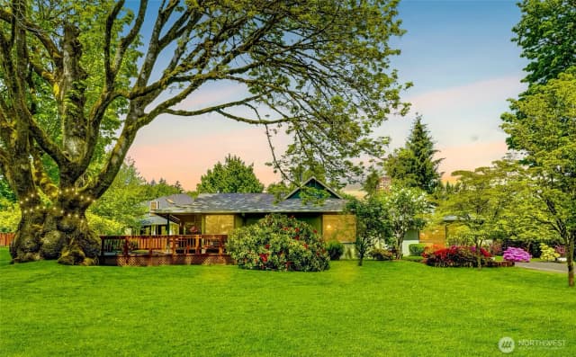 Property photo for 1323 216th Avenue Ne, Sammamish