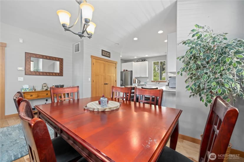 Property photo for 48 Golf Course Drive, Pateros photo 8