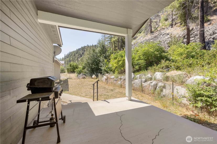 Property photo for 48 Golf Course Drive, Pateros photo 31