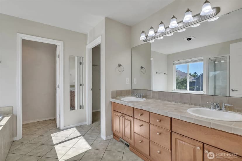 Property photo for 7003 Radius Loop Se, Lacey photo 24