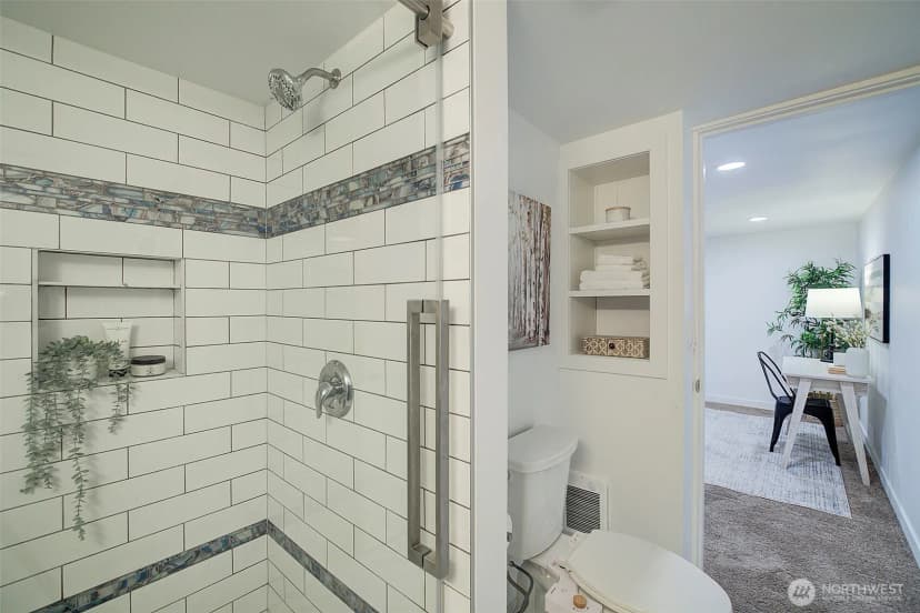 Property photo for 8222 35th Avenue Sw, Seattle photo 26