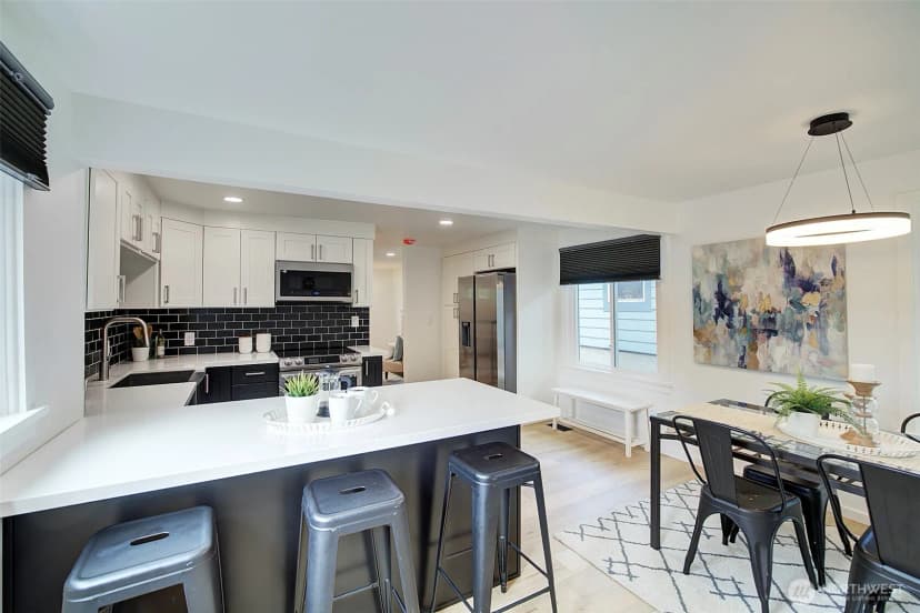 Property photo for 8222 35th Avenue Sw, Seattle photo 10