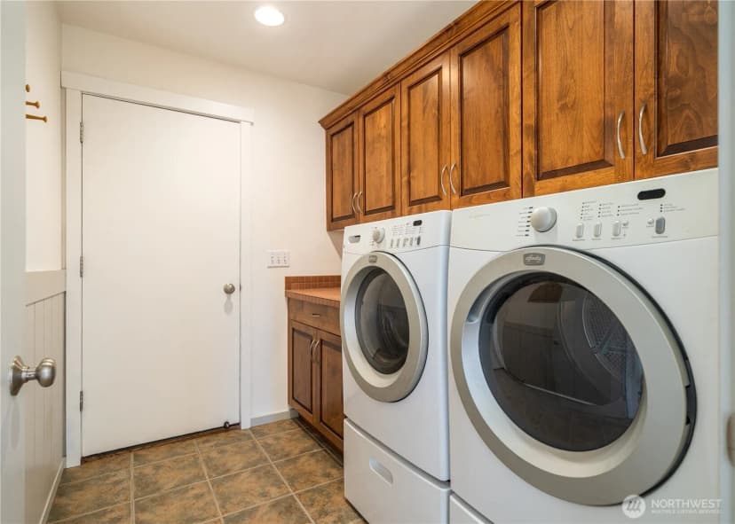 Property photo for 105 E Raymond Avenue, Chelan photo 17