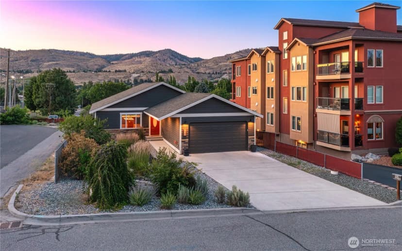 Property photo for 105 E Raymond Avenue, Chelan photo 32