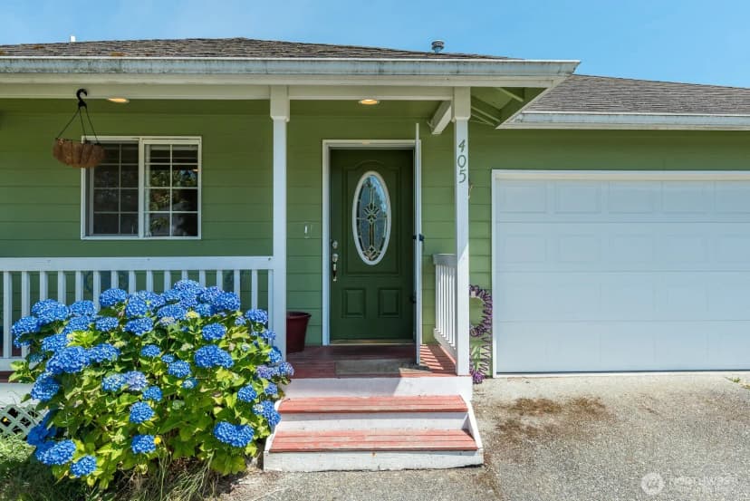 Property photo for 405 Spring Lane, Sedro Woolley photo 3