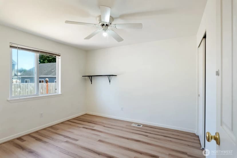 Property photo for 405 Spring Lane, Sedro Woolley photo 15