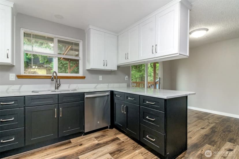 Property photo for 416 142nd Street Ct S, Tacoma photo 3