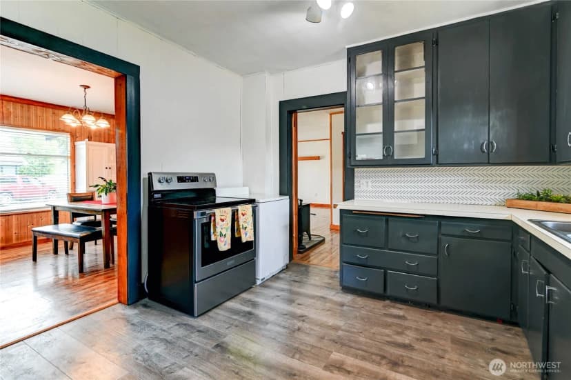 Property photo for 203 E 4th Street, Bucoda photo 11