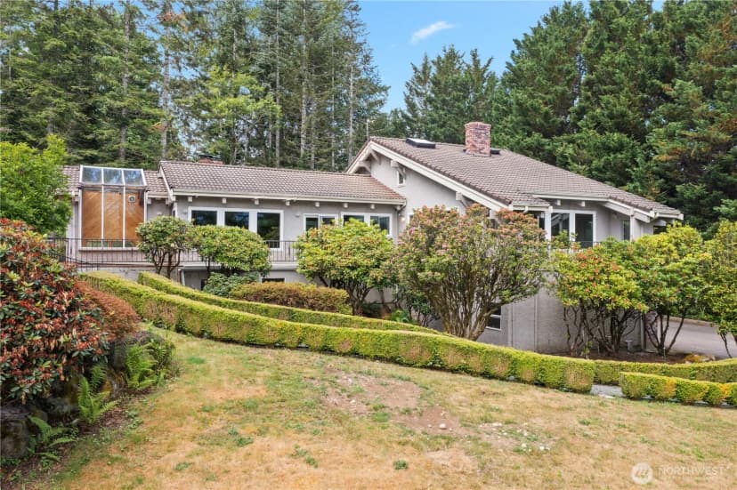 Property photo for 8421 374th Place Se, Snoqualmie photo 2
