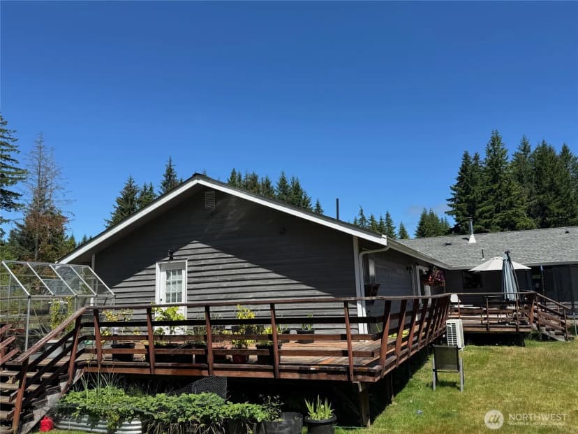 Property photo for 750 Chuckhole Way, Forks photo 2