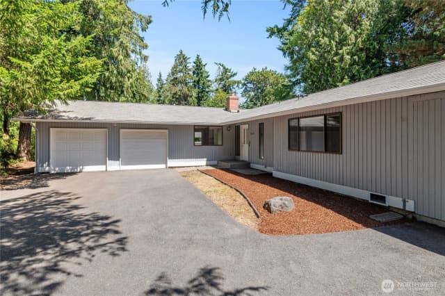 Property photo for 3544 Ne Quinault Drive, Bremerton photo 2