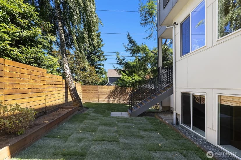 Property photo for 1256 Ne 89th Street, Seattle photo 31