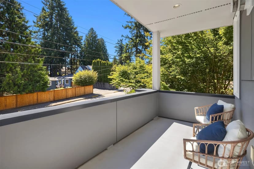 Property photo for 1256 Ne 89th Street, Seattle photo 6
